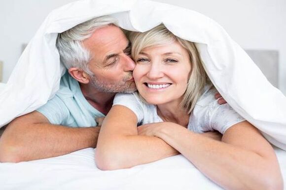 зрела брачна двојка